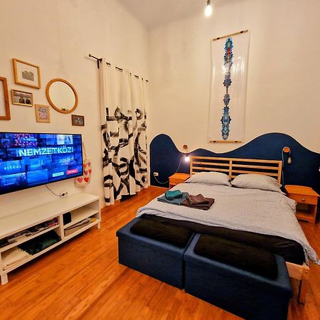 Artlovers' Flat - Kazinczy Street Βουδαπέστη Εξωτερικό φωτογραφία