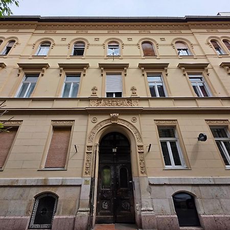 Artlovers' Flat - Kazinczy Street Βουδαπέστη Εξωτερικό φωτογραφία