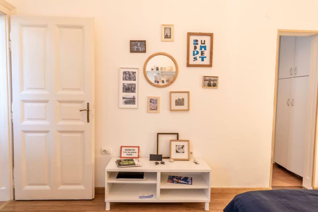 Artlovers' Flat - Kazinczy Street Βουδαπέστη Εξωτερικό φωτογραφία